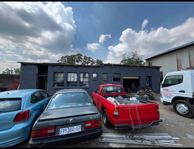 2,400M² WORKSHOP FOR SALE IN STRUBENVALE